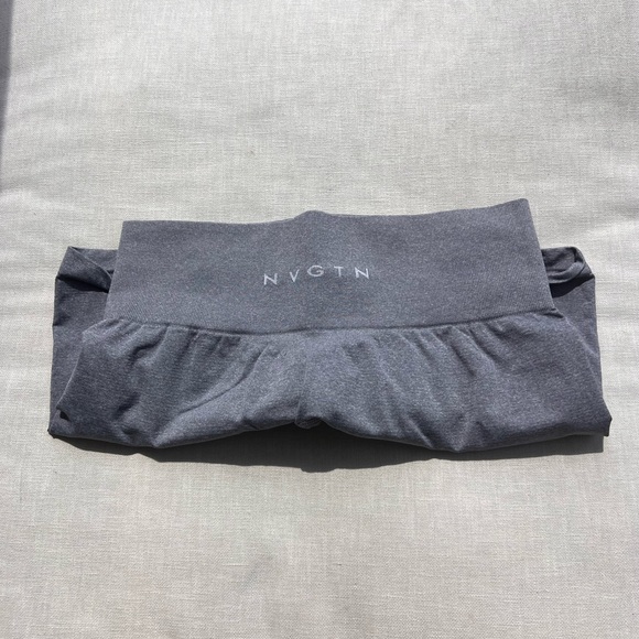 Grey Mid Rise Pro Seamless Shorts - Picture 3 of 4